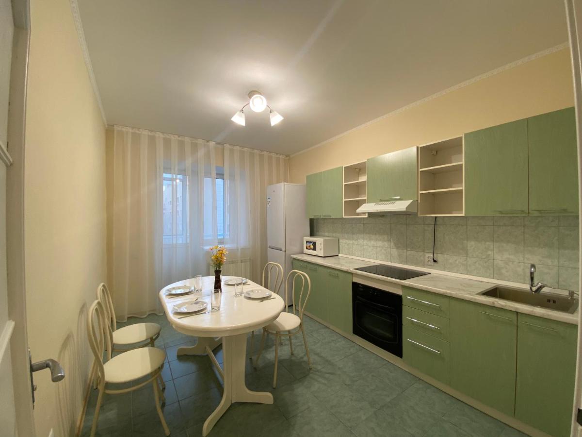 Apartment in the city centre Astana Exteriör bild